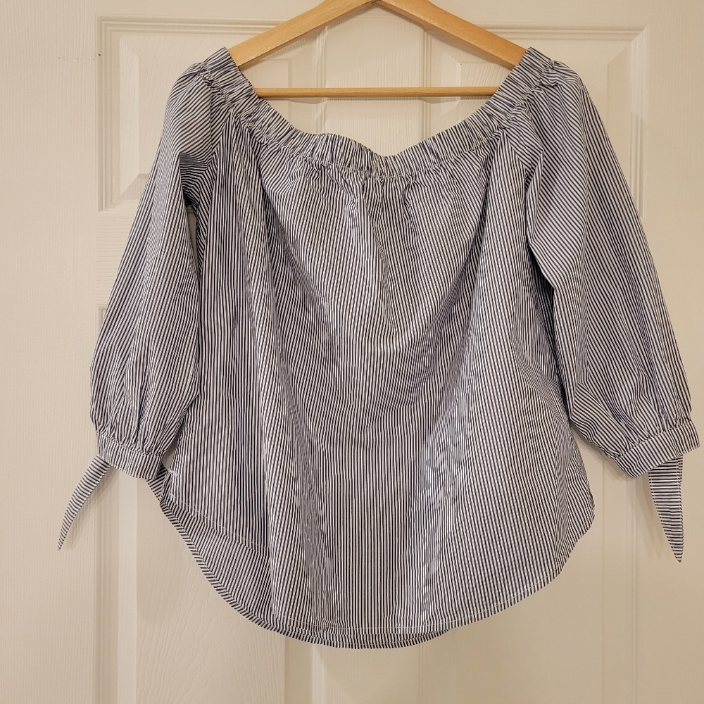 Abercrombie & Fitch Cotton Off Shoulder Top, Size M